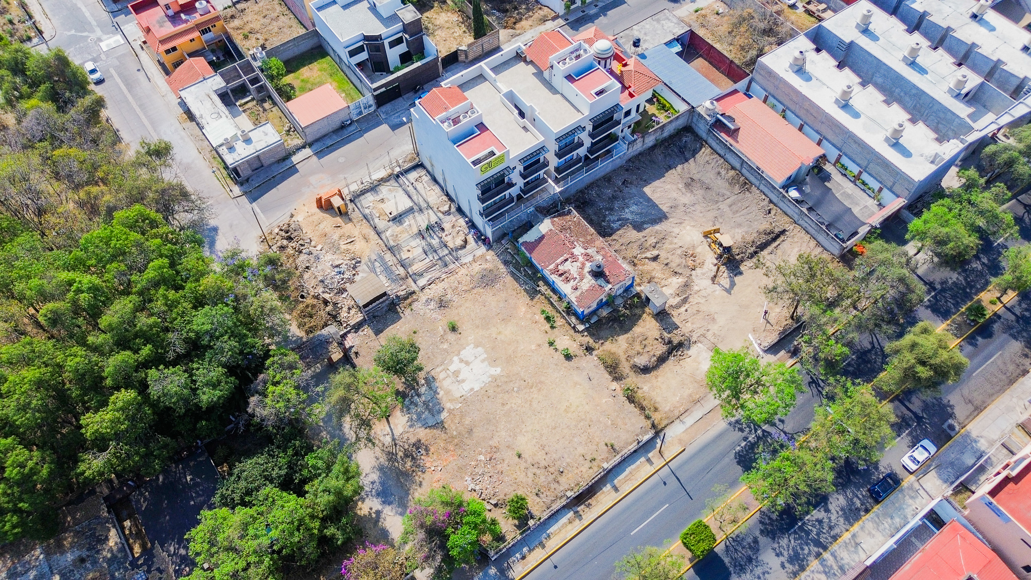 Toma aérea con dron para estrategia de contenido